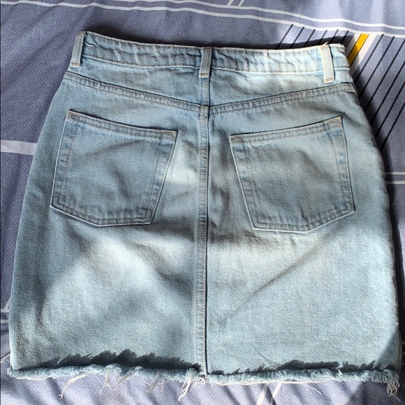 H&M Light Blue Mini Skirt - Picture 3 of 4
